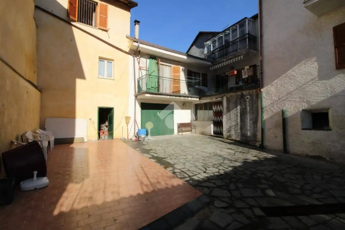 Casa indipendente in vendita a Grognardo