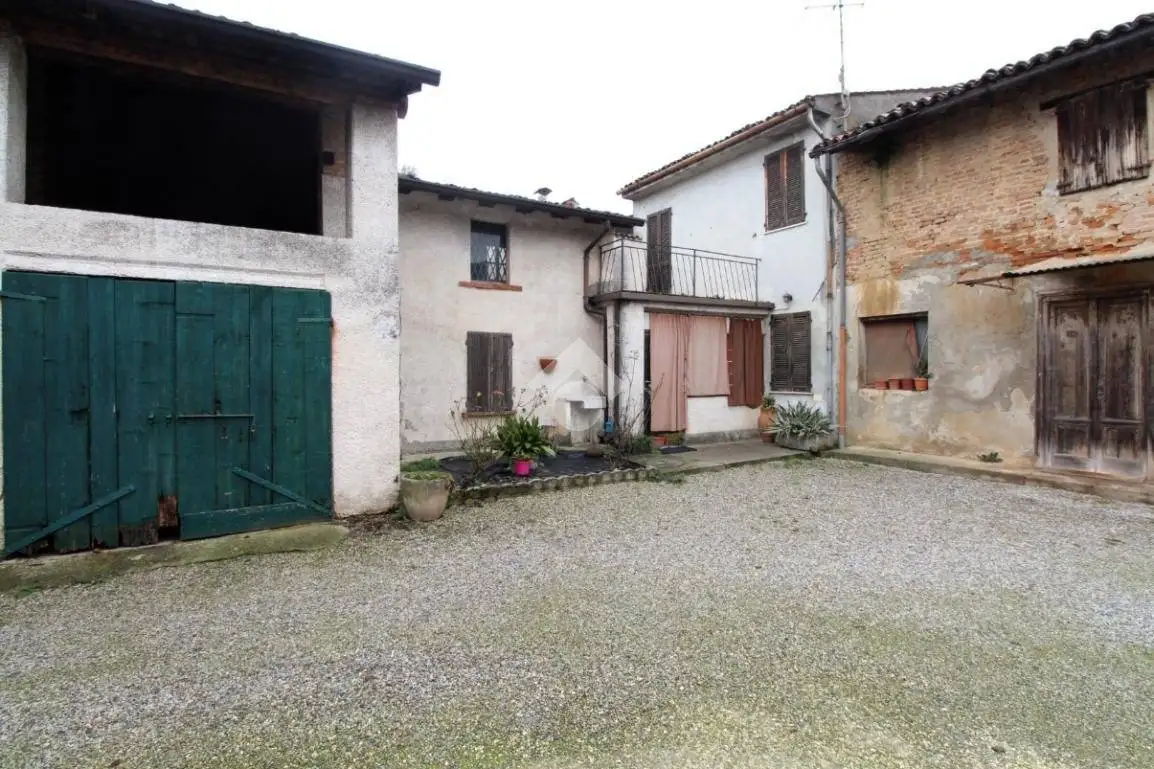 Casa indipendente in vendita a Cumignano sul Naviglio