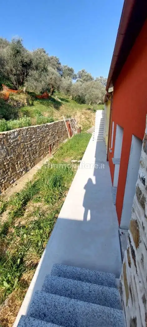 Villa bifamiliare regione Peirè, Civezza - foto 4