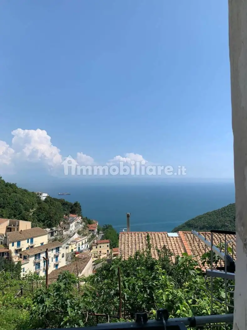 Appartamento in vendita a Vietri sul Mare