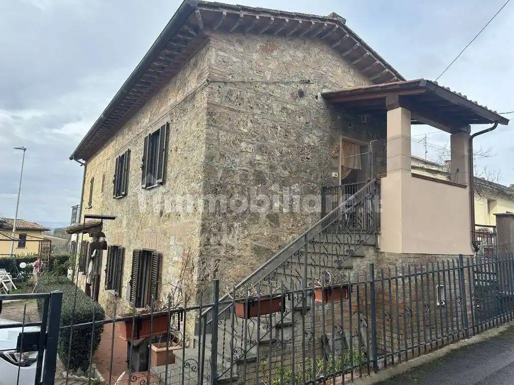 Villa in vendita a Chiusi