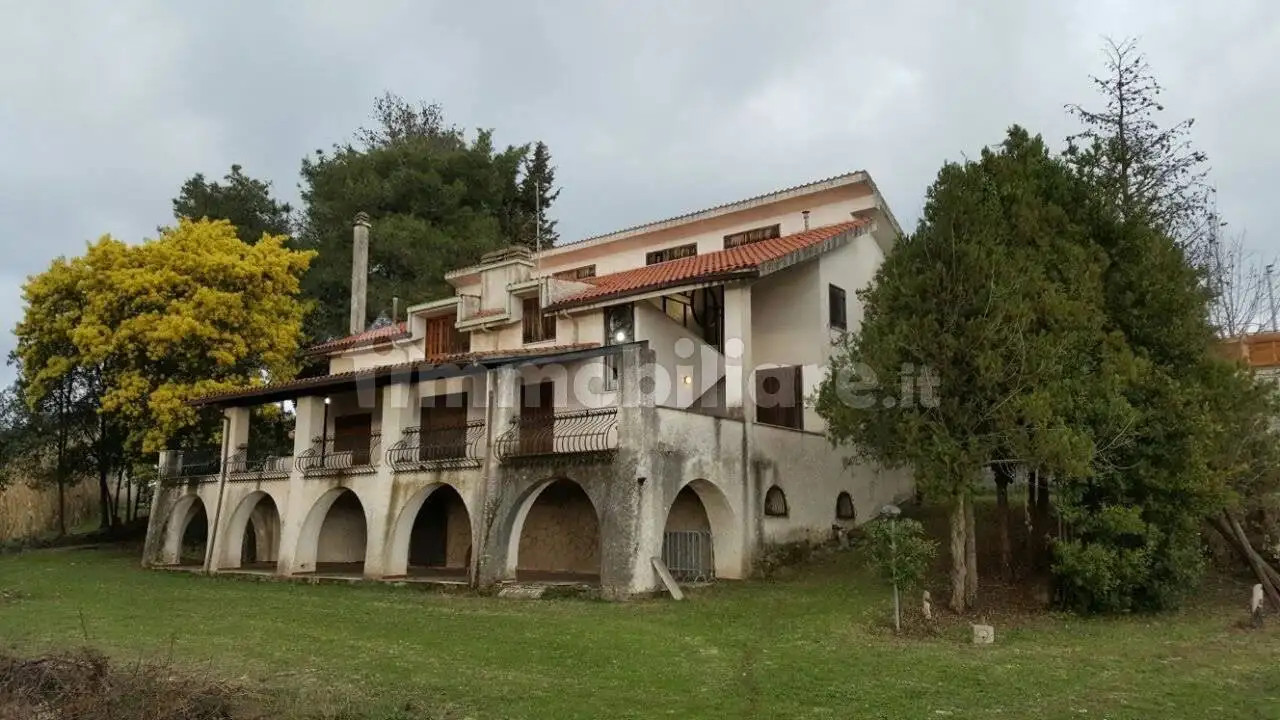 Villa in affitto a Velletri