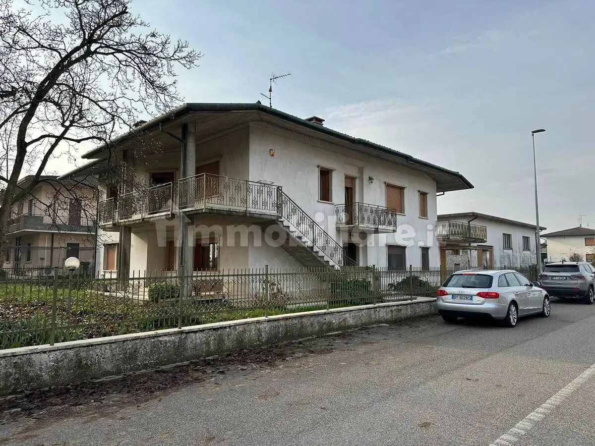 Casa indipendente in vendita a Bonavigo