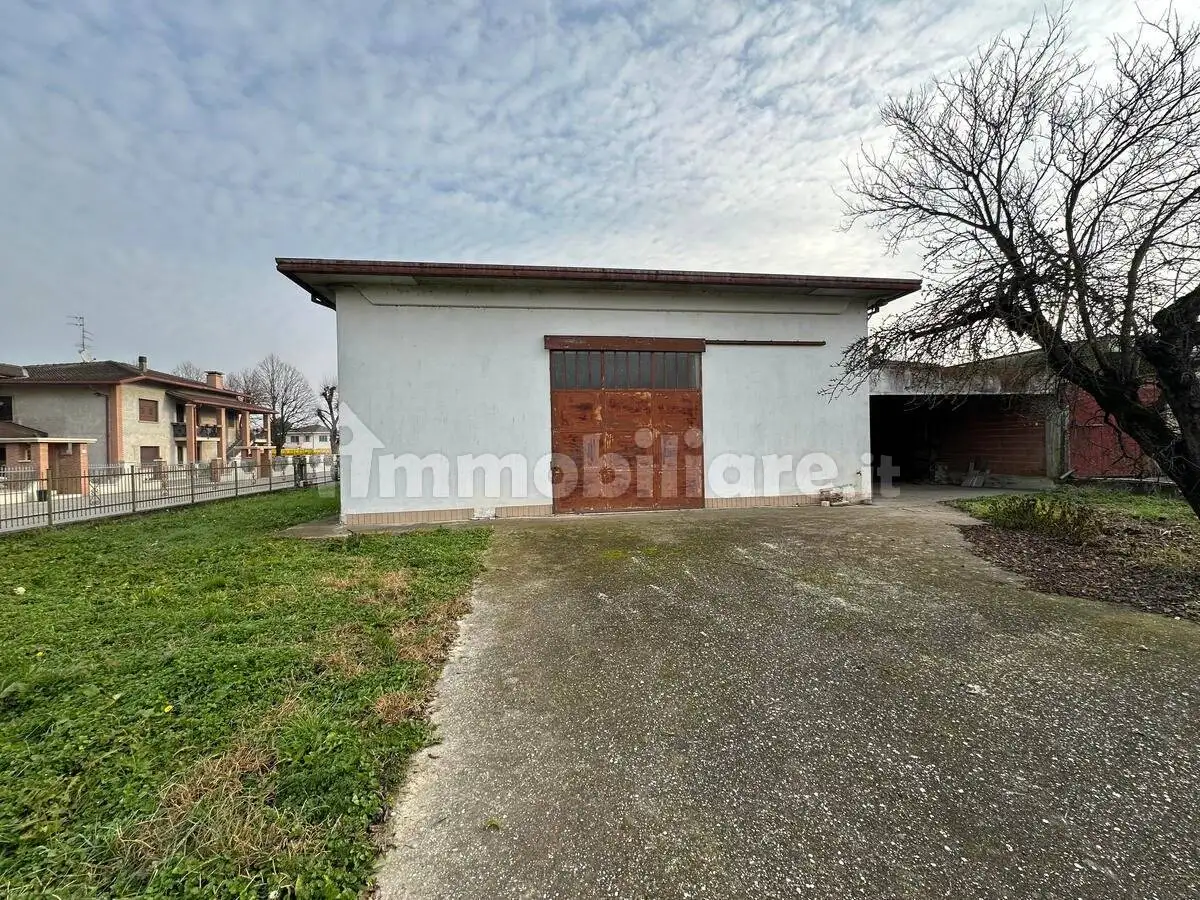 Terratetto unifamiliare 381 m², buono stato, Centro, Bonavigo - foto 3