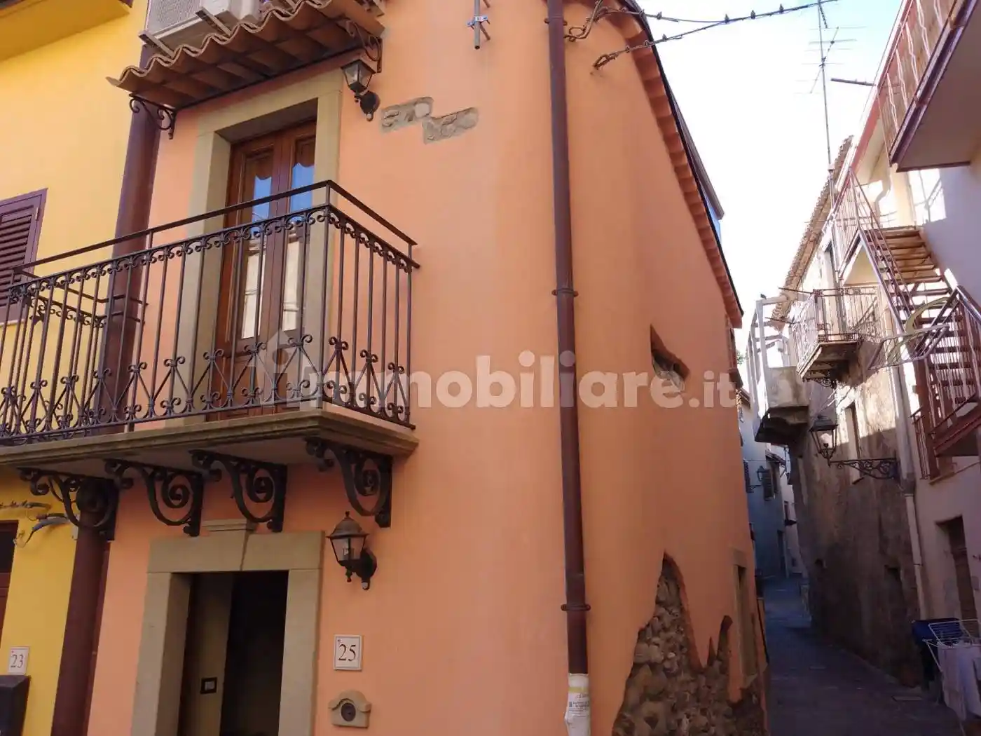 Terratetto unifamiliare via Giuseppe Garibaldi, Brolo - foto 2