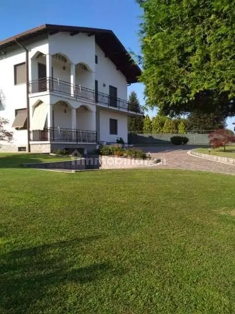 Appartamento in affitto a Orsenigo