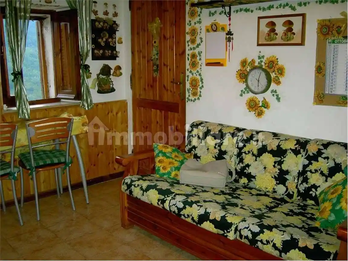 Bilocale via Arco Tasciola , 8, Centro, Capistrello - foto 2