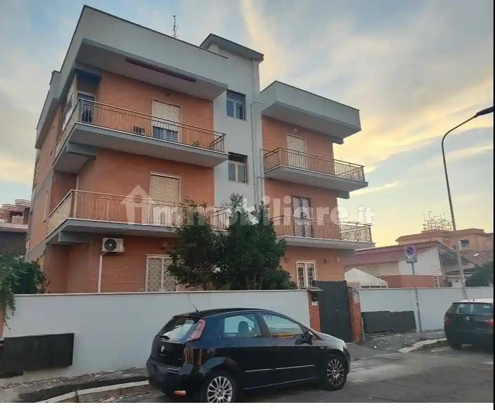 Appartamento in vendita a Pomezia