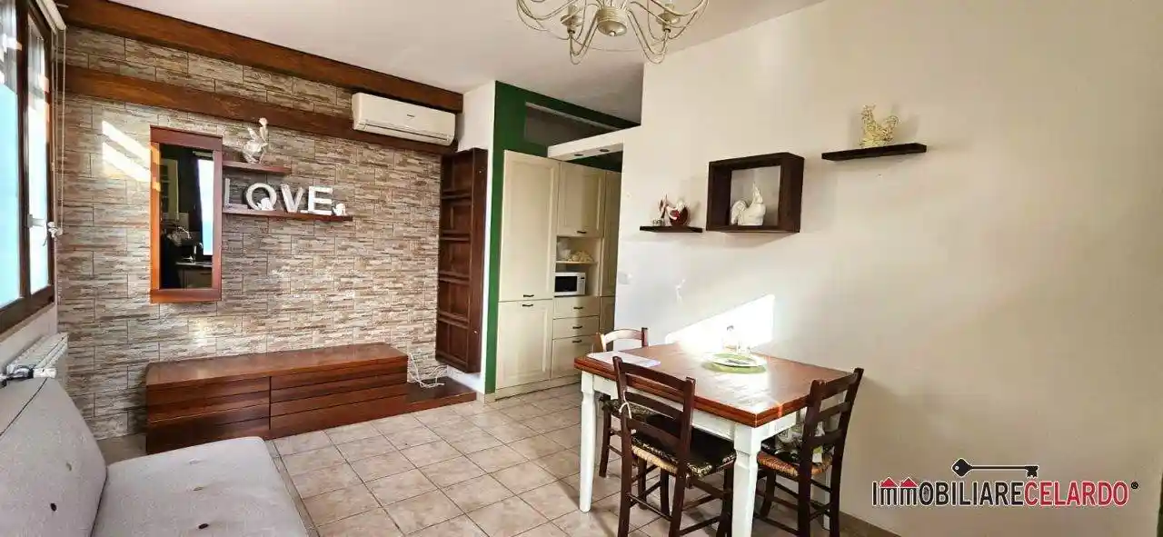 Appartamento in vendita a Casole d'Elsa