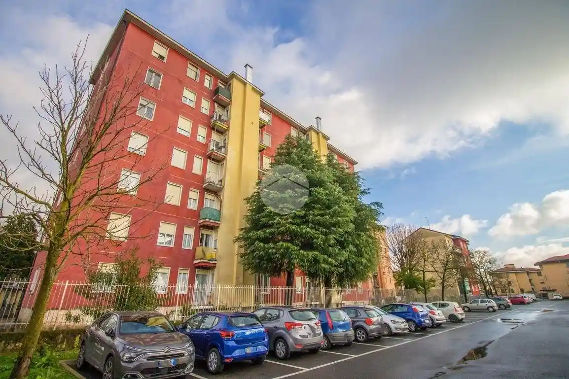 Appartamento in vendita a Garbagnate Milanese