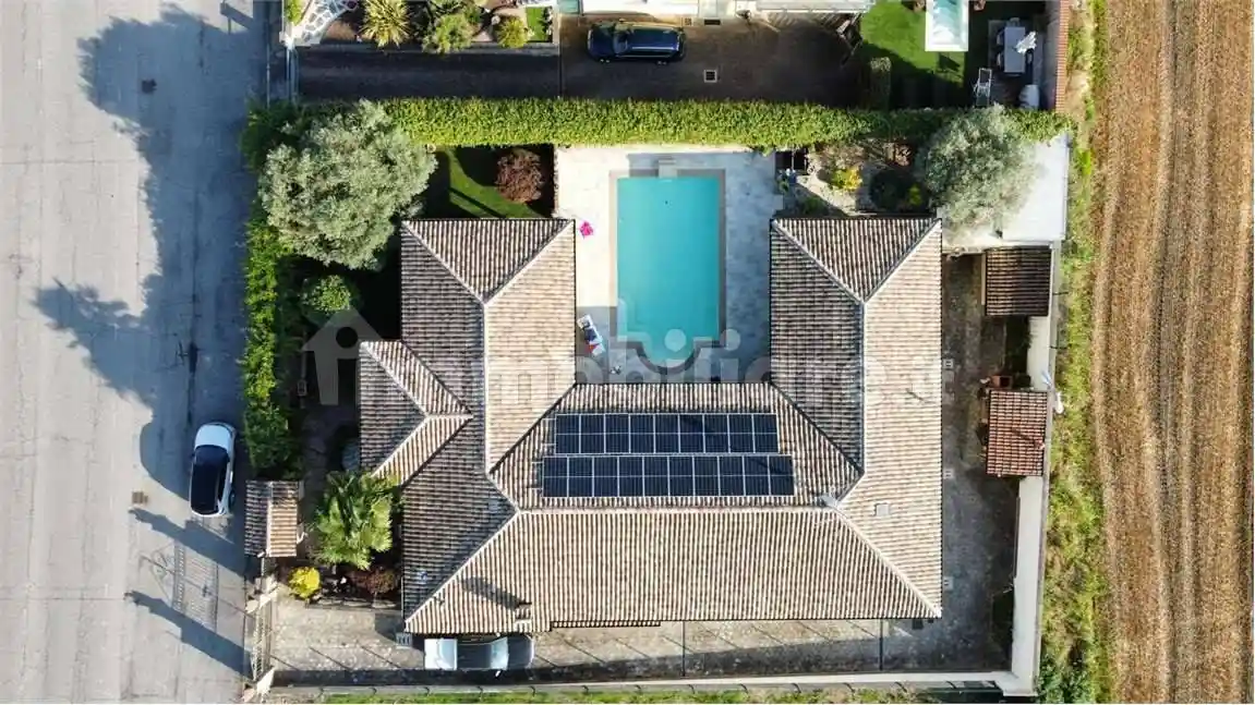 Villa in vendita a Novara