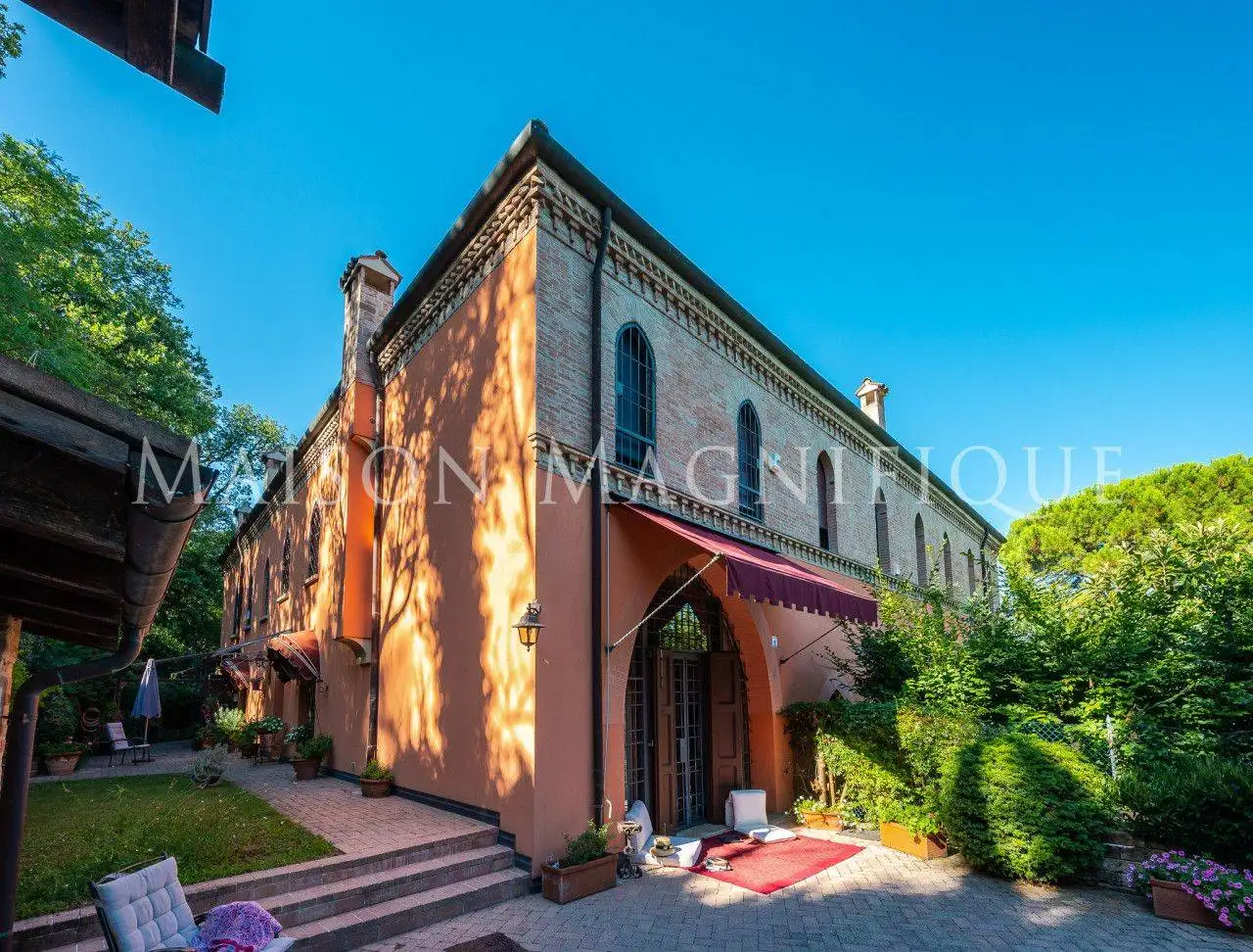 Villa in vendita a Bologna
