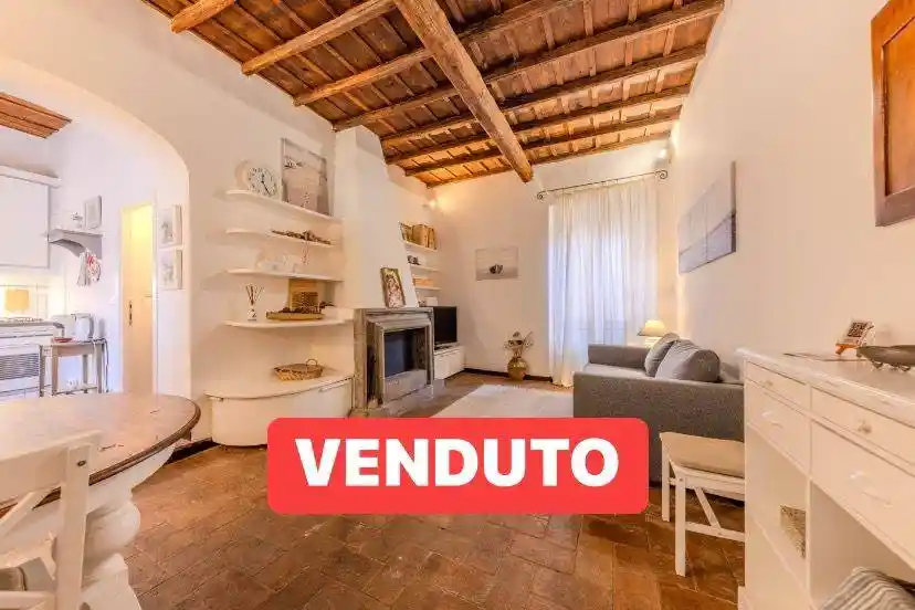 Appartamento in vendita a Capodimonte