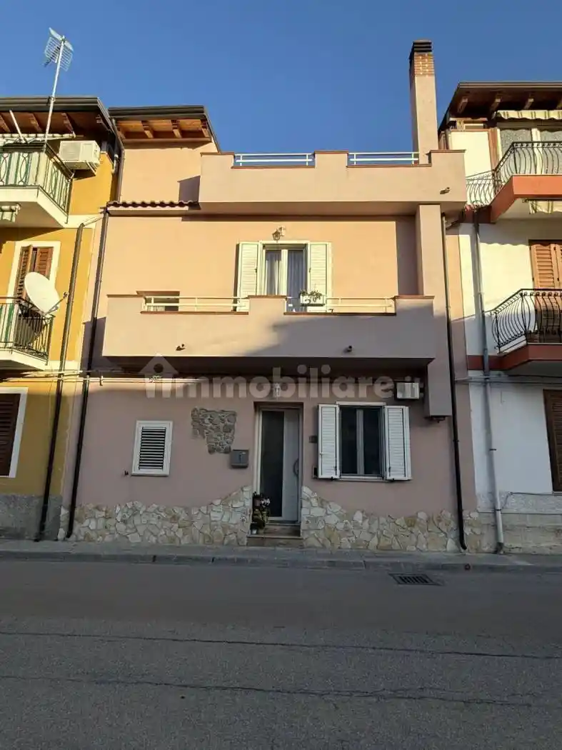 Casa indipendente in vendita a Falcone