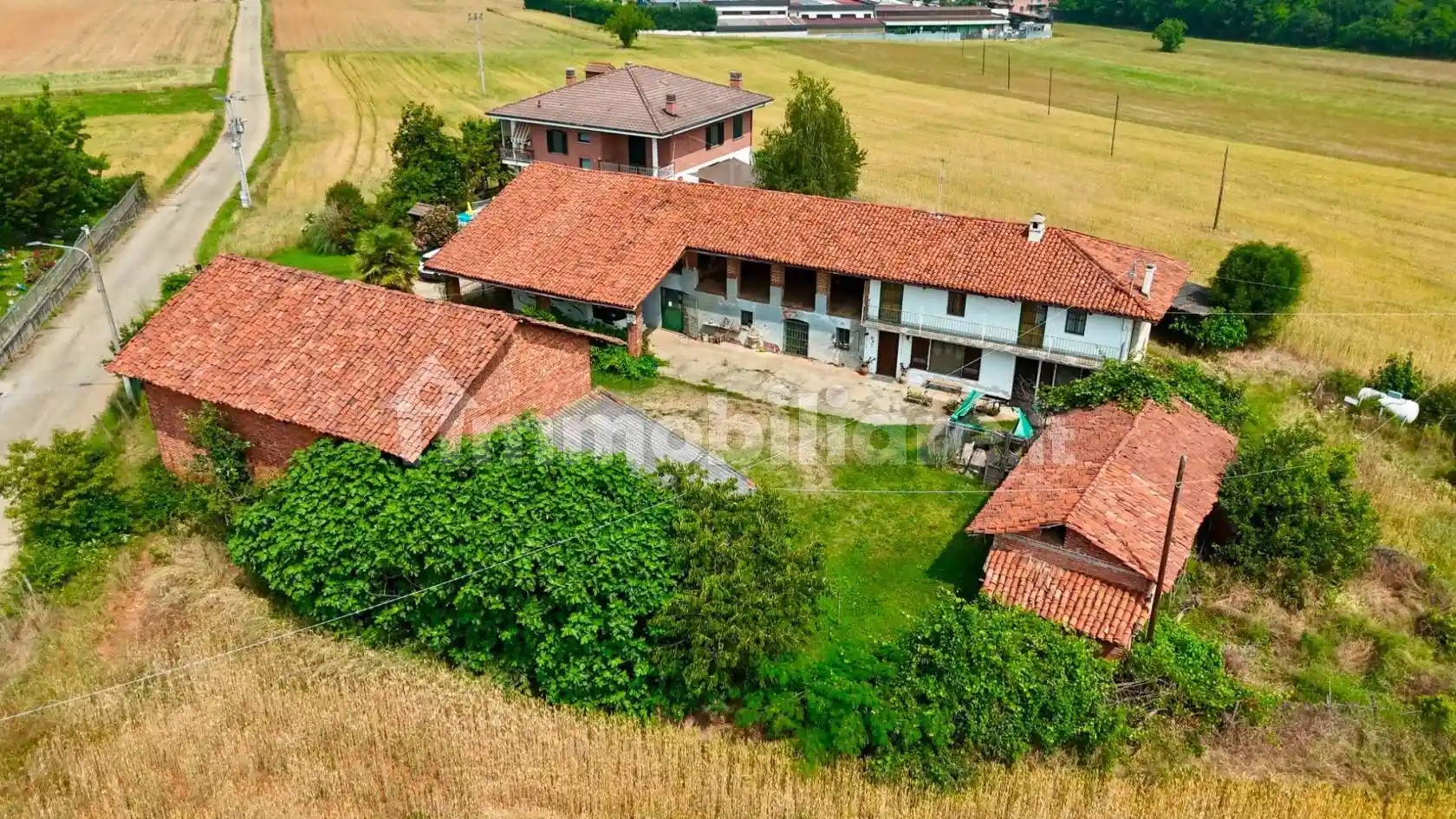 Rustico - Casale in vendita a Sanfrè