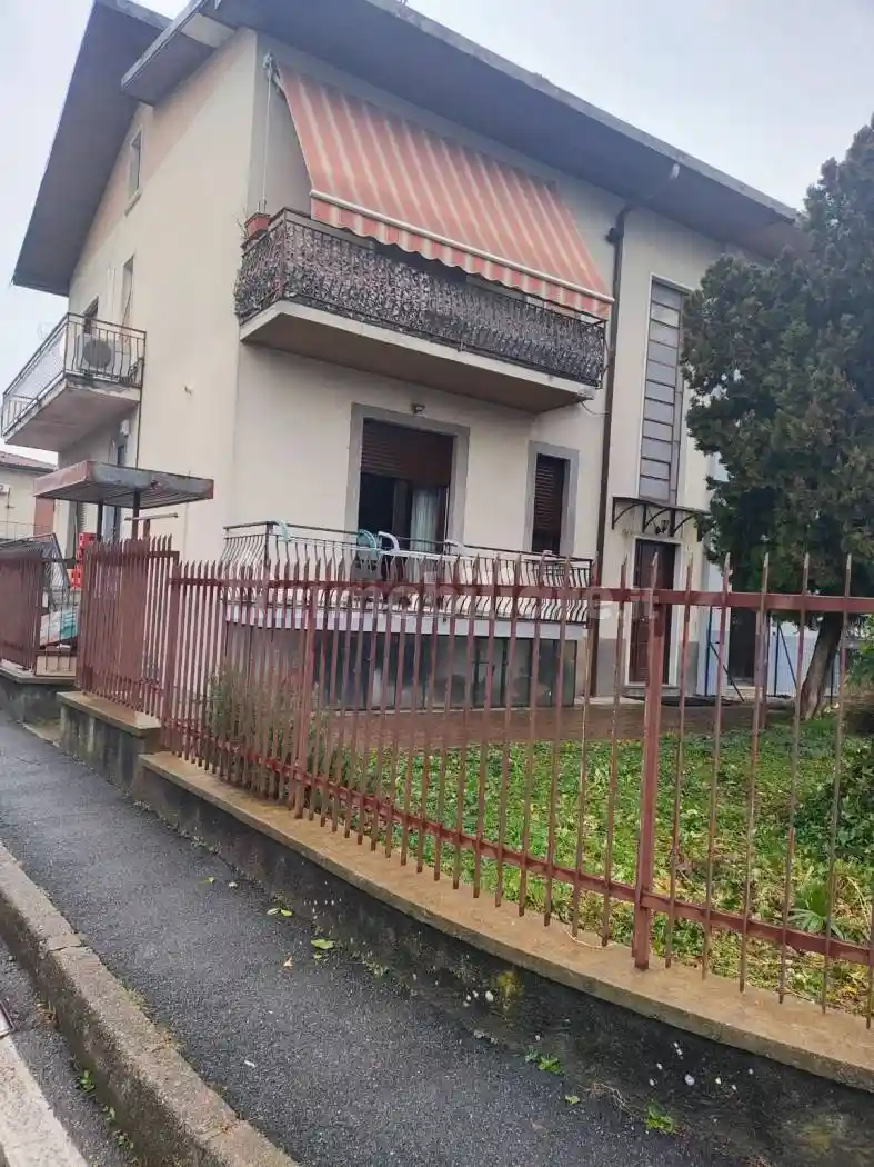 Appartamento in vendita a Cardano al Campo