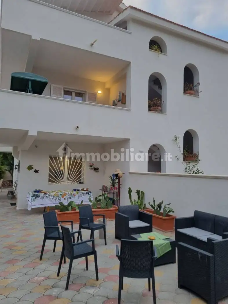 Villa in affitto a Pulsano