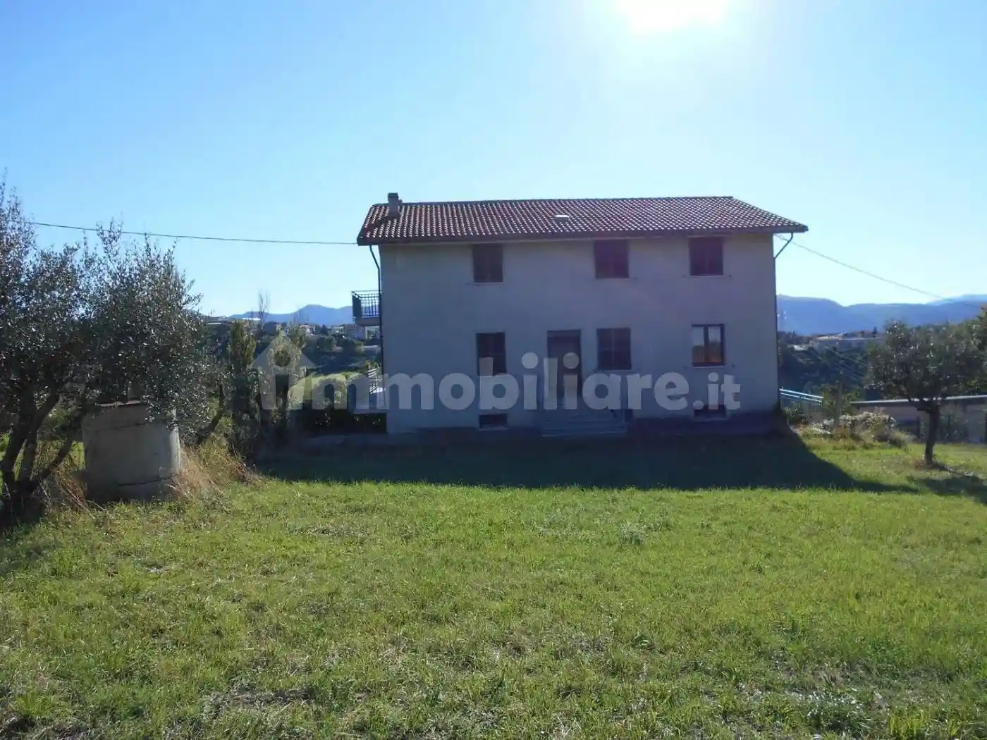 Villa in vendita a Cupramontana