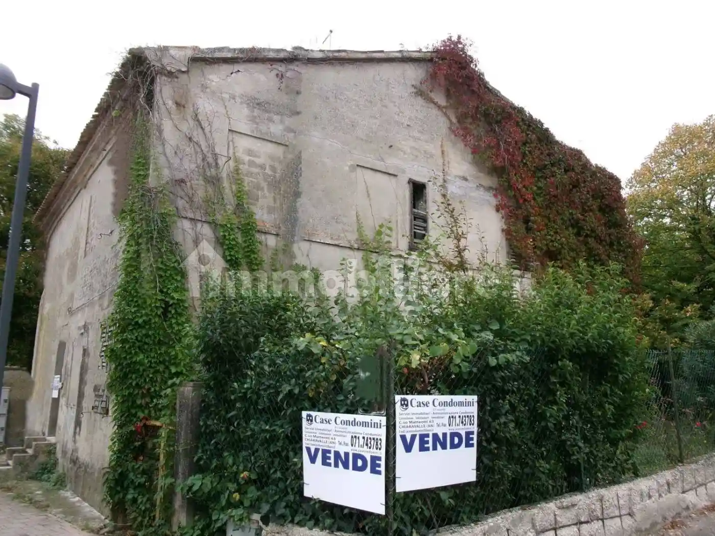 Villa in vendita a Montemarciano