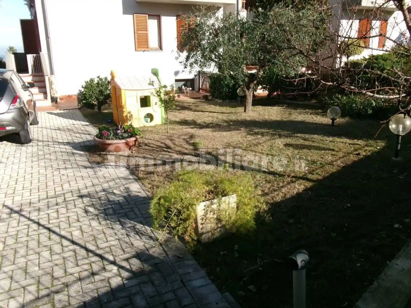 Villa in vendita a Montemarciano