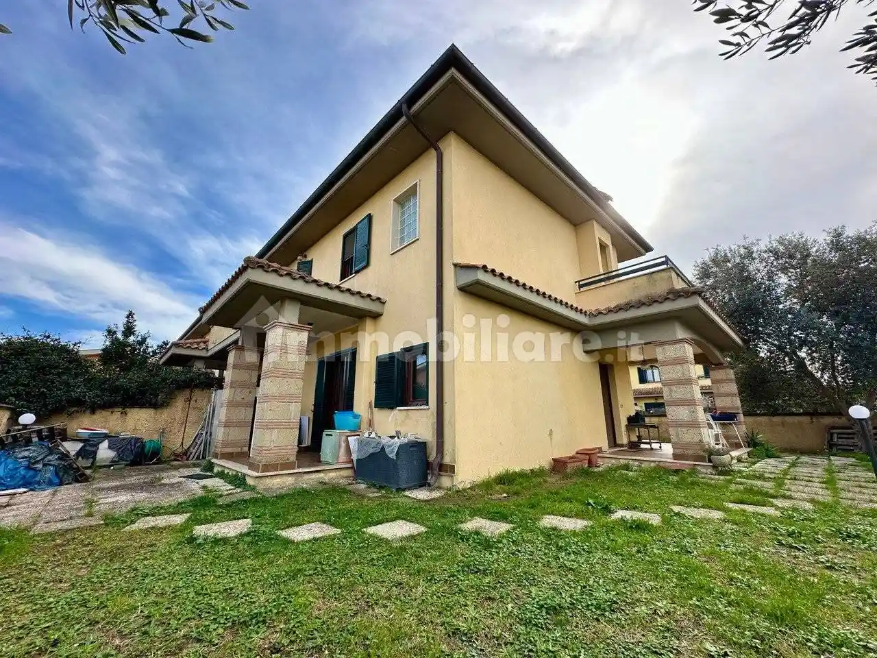 Villetta a schiera in vendita a Anzio