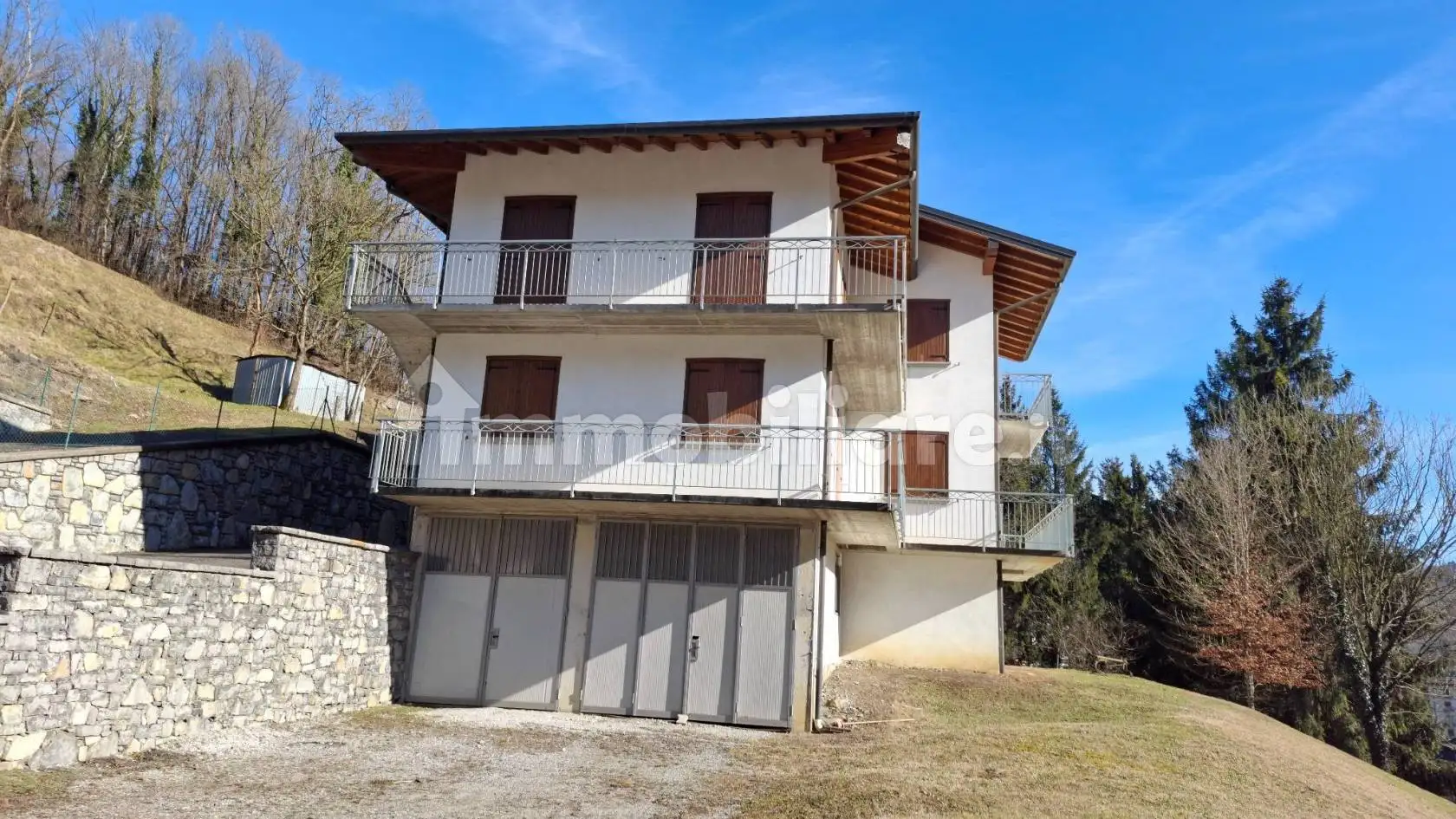 Appartamento in vendita a Sant'Omobono Terme