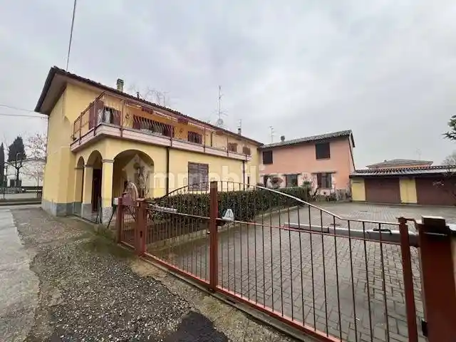 Villa in vendita a Roncaro