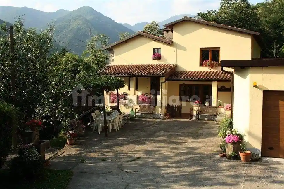 Villa in vendita a Barga