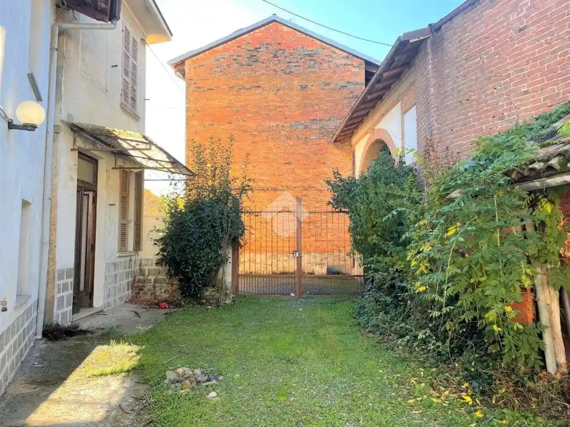 Casa indipendente in vendita a Castelspina