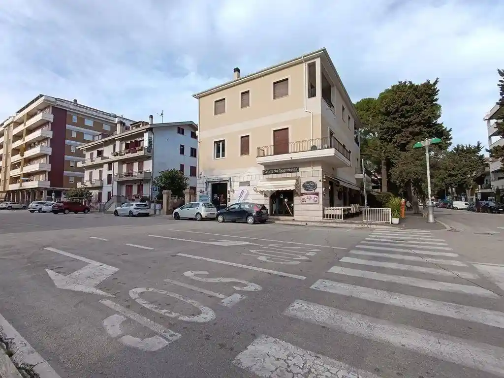 Appartamento via Milano 22, Centro, Pineto - foto 2