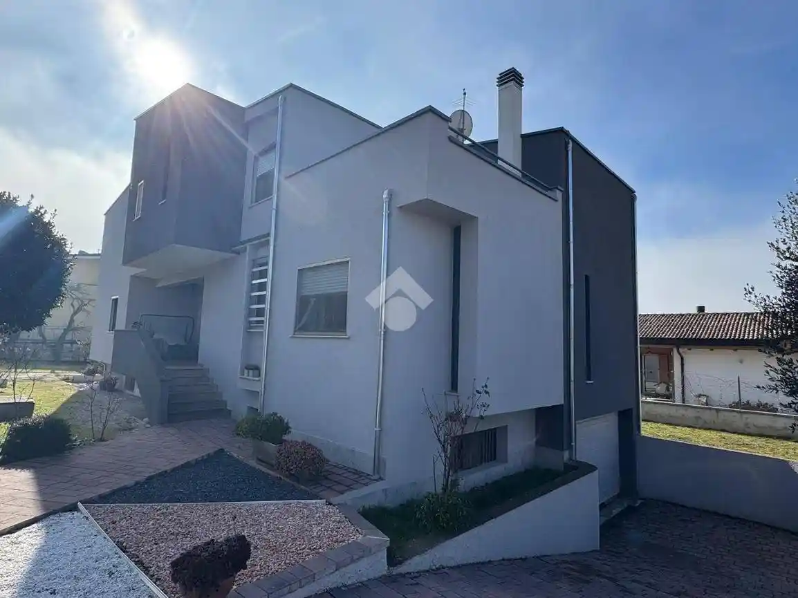 Villa bifamiliare via Giuseppe Parini 15, Antrosano, Avezzano - foto 3