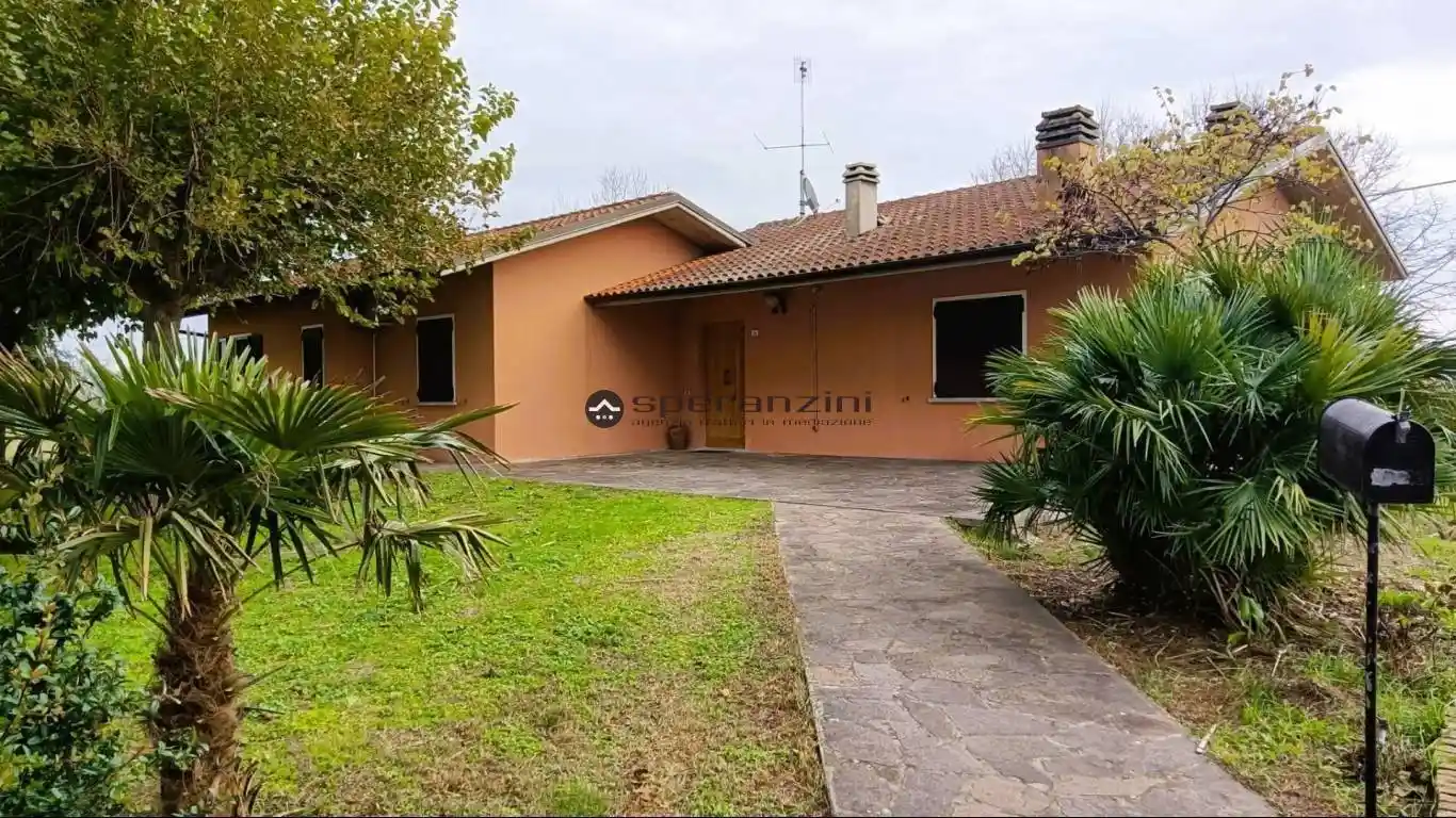 Villa in vendita a Cartoceto