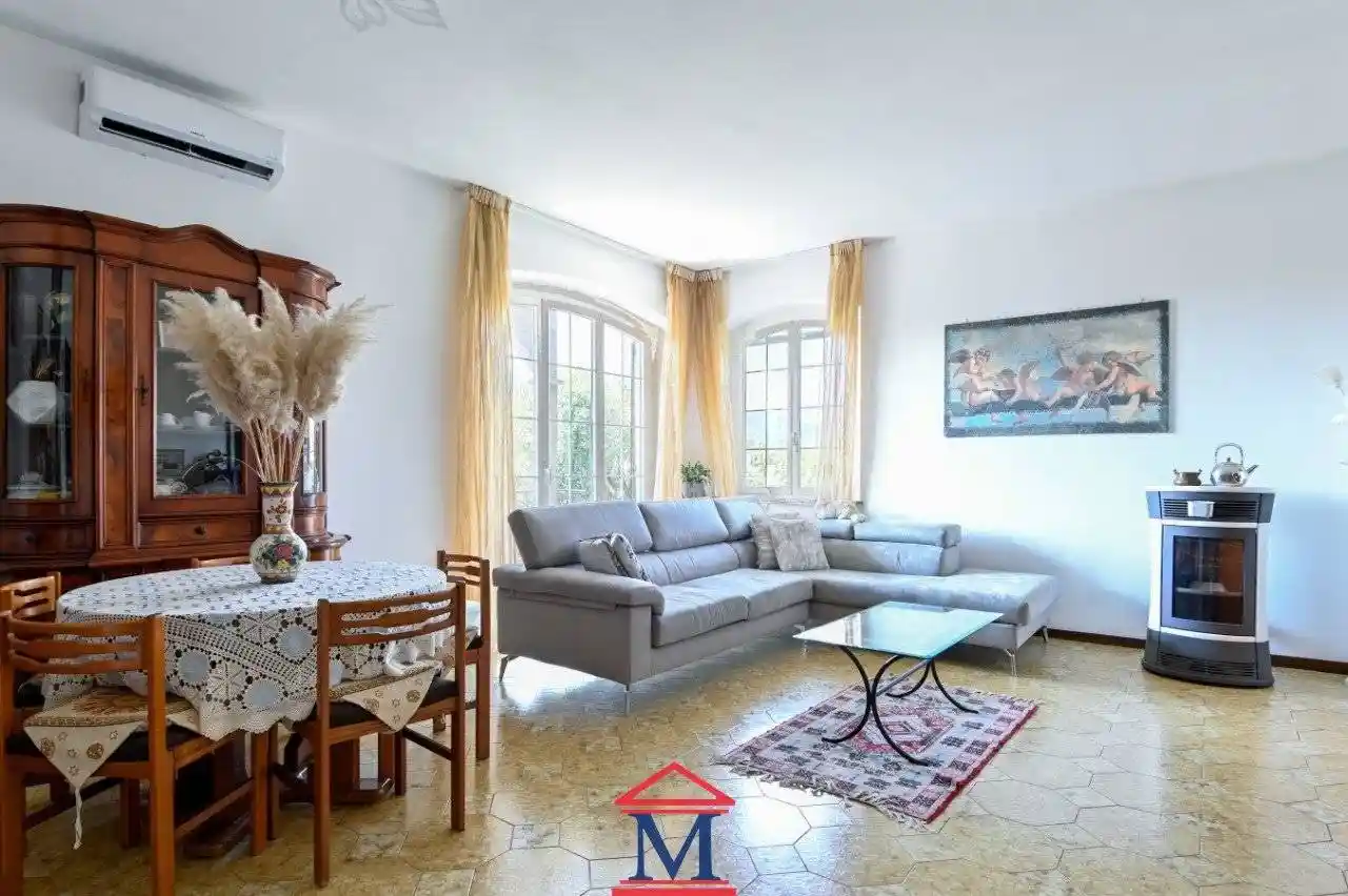 Villa in vendita a Villa d'Almè