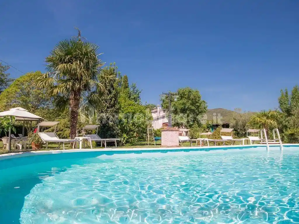 Rustico - Casale in vendita a Gavorrano