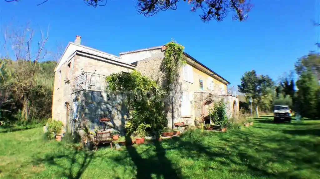 Rustico - Casale in vendita a Riparbella