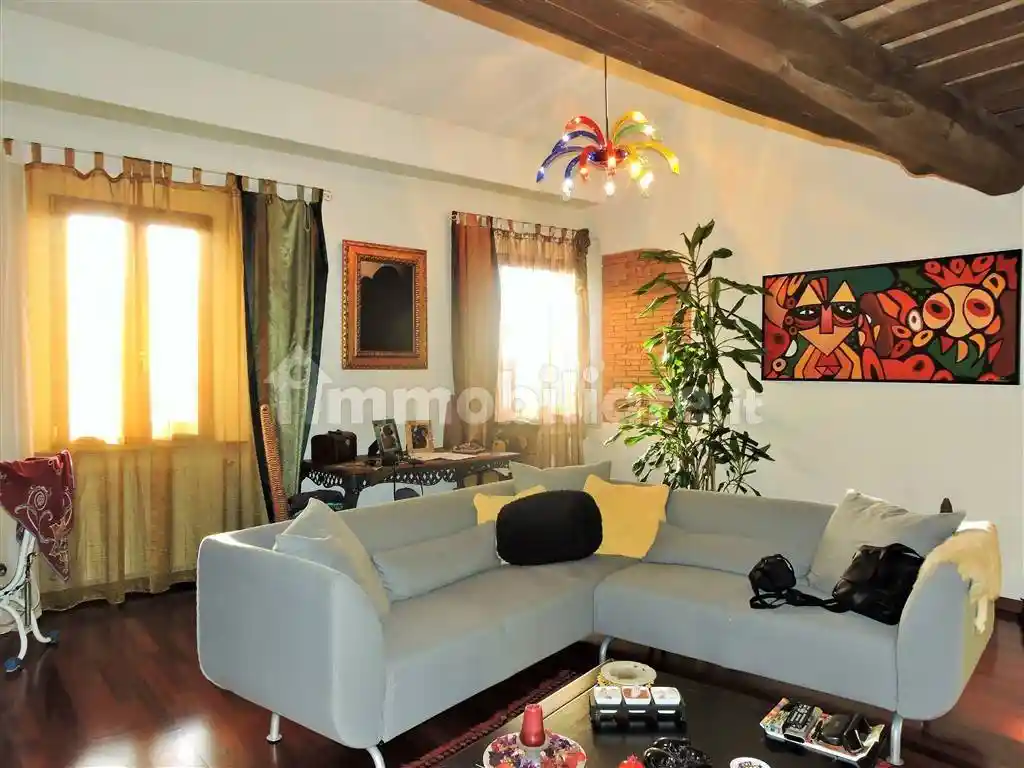 Appartamento in vendita a Roccastrada