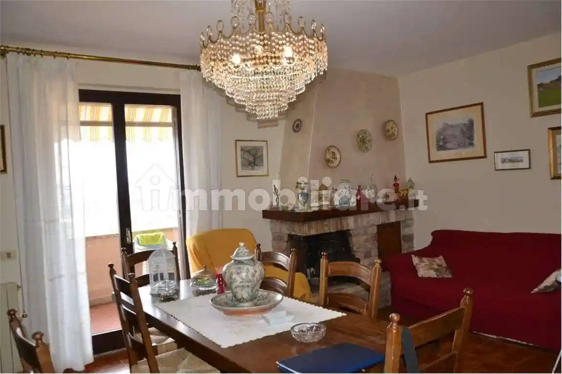 Appartamento in vendita a Lucignano