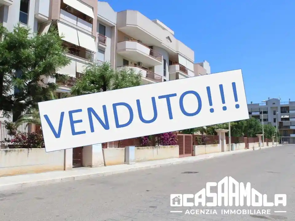 Appartamento in vendita a Mola di Bari