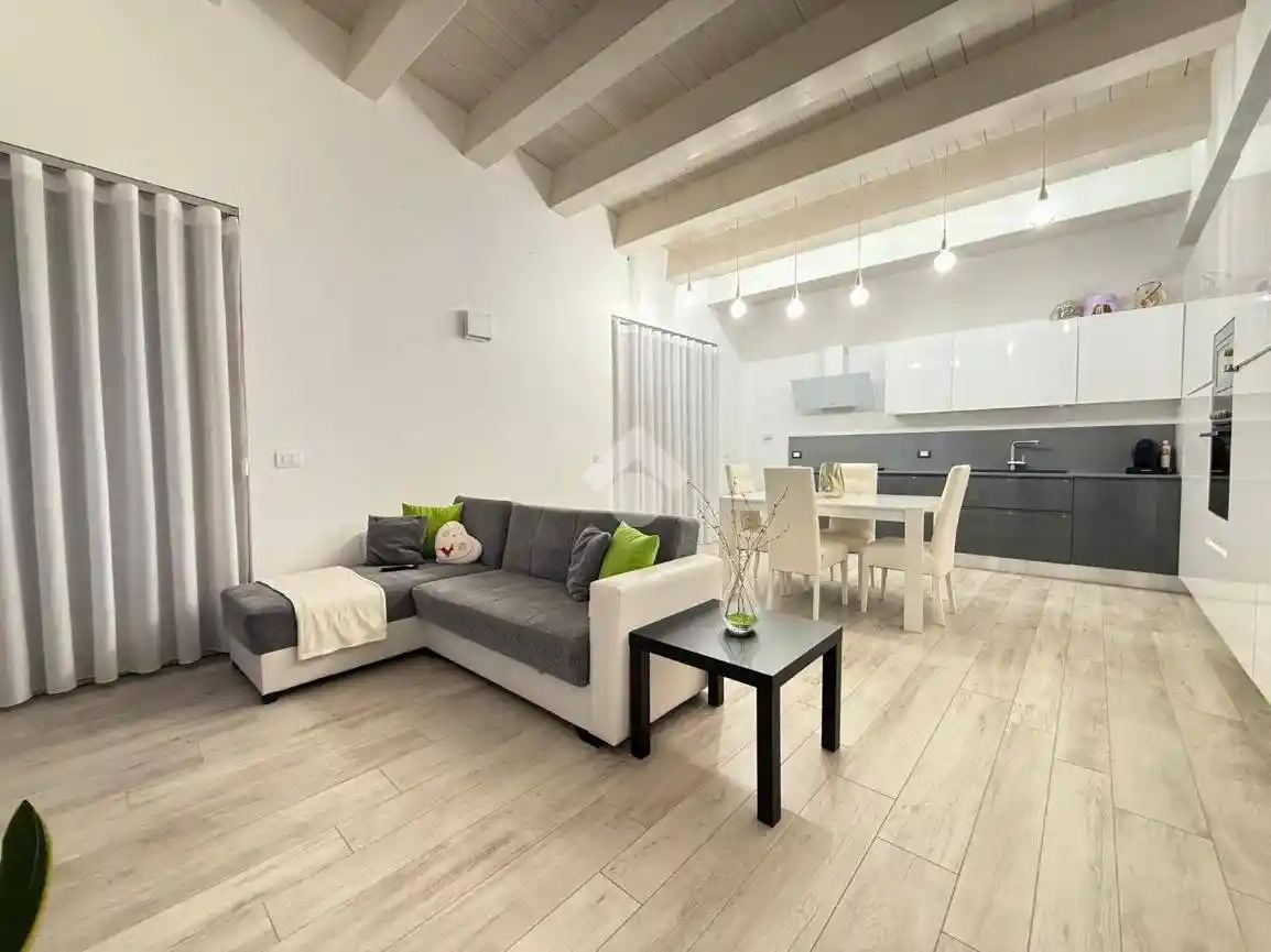 Appartamento in vendita a Folignano