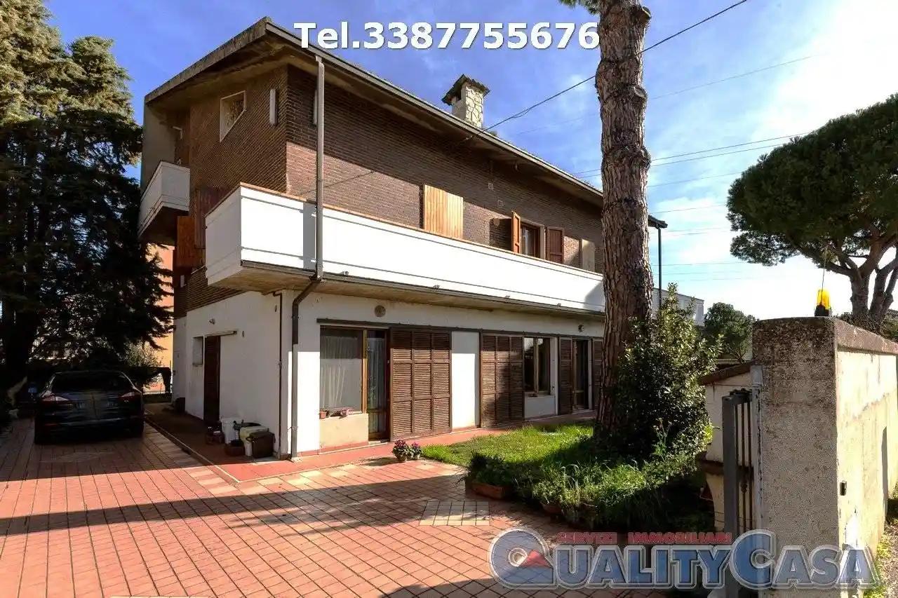 Villa in vendita a Monte San Vito