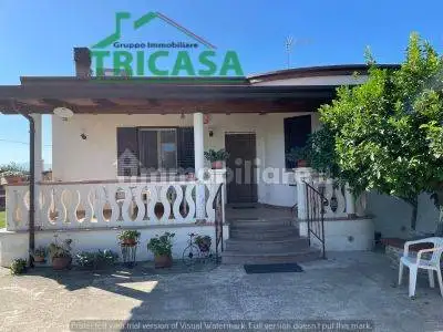 Villa in vendita a Cassano all'Ionio