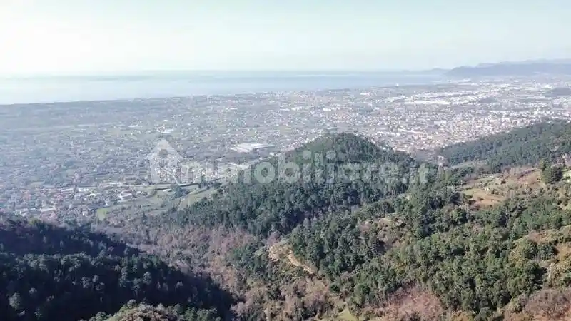 Terratetto unifamiliare 170 m², da ristrutturare, Zona Collinare Cerreto, Sant'Eustachio, Montignoso - foto 3