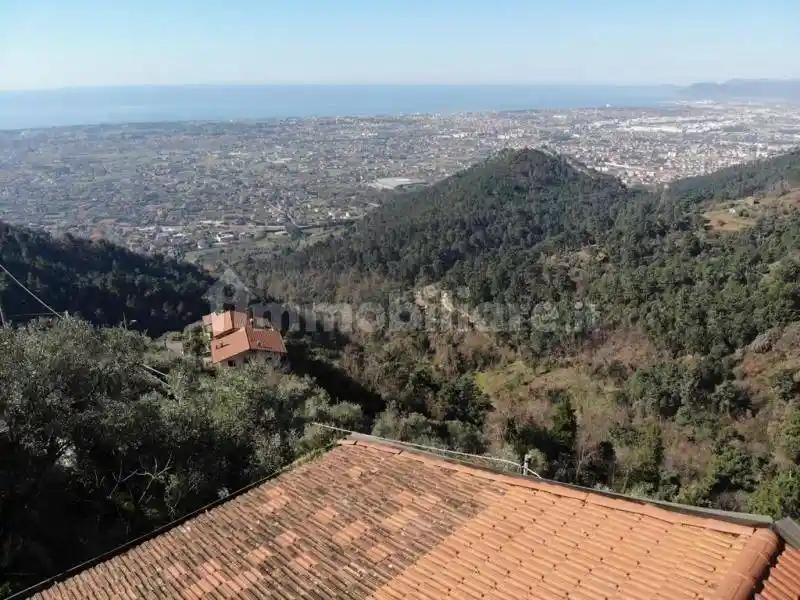 Terratetto unifamiliare 170 m², da ristrutturare, Zona Collinare Cerreto, Sant'Eustachio, Montignoso - foto 5