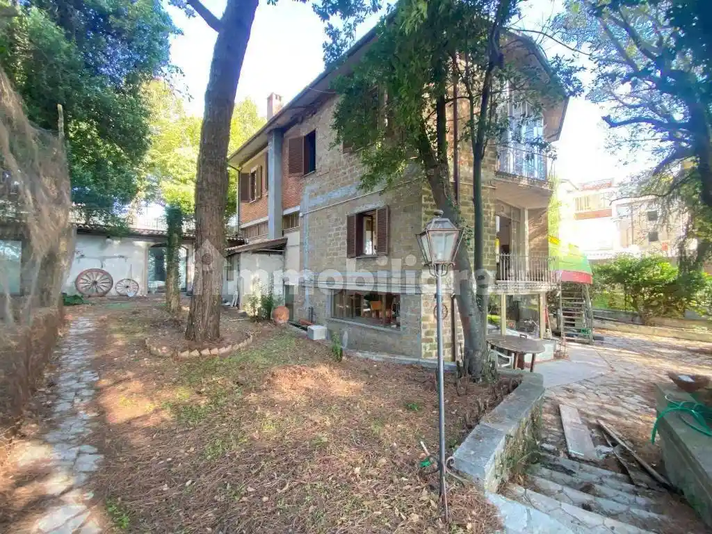 Rustico - Casale in vendita a Castel Viscardo