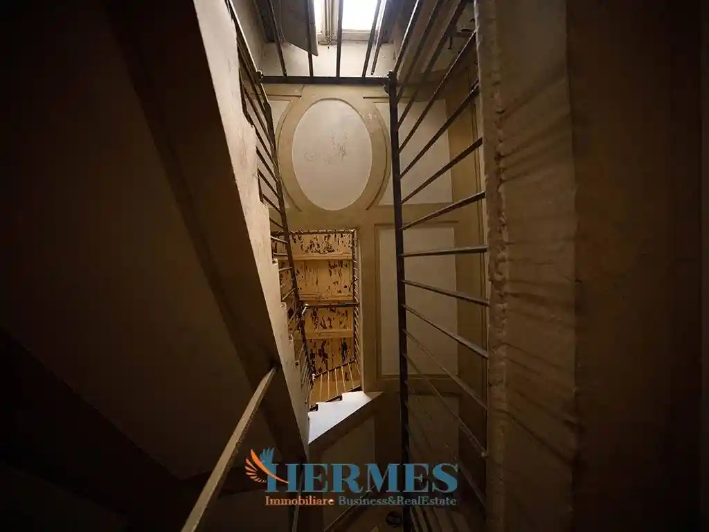 Palazzo - Edificio in Vendita - foto 4