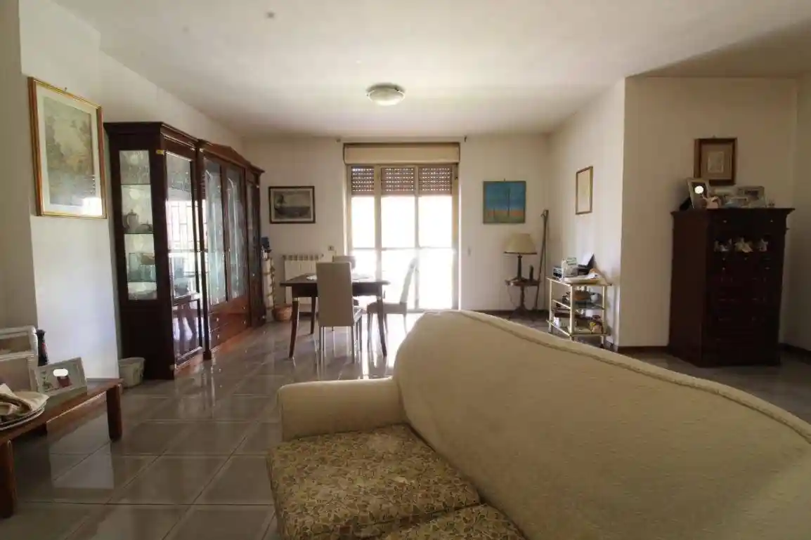 Quadrilocale via Giuseppe de Falco 1, Ospedale, Caserta - foto 2