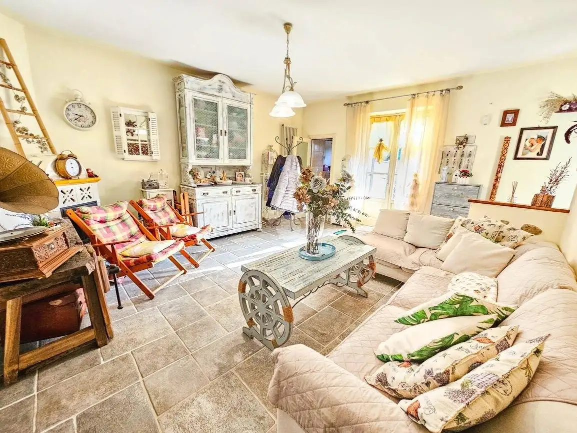 Casa indipendente in vendita a Bosco Marengo