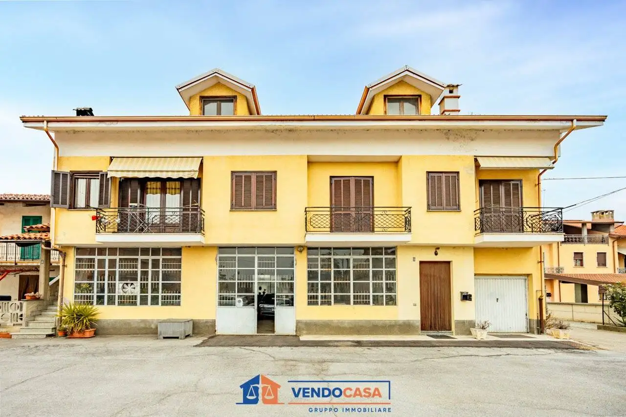 Villa in vendita a Montanera