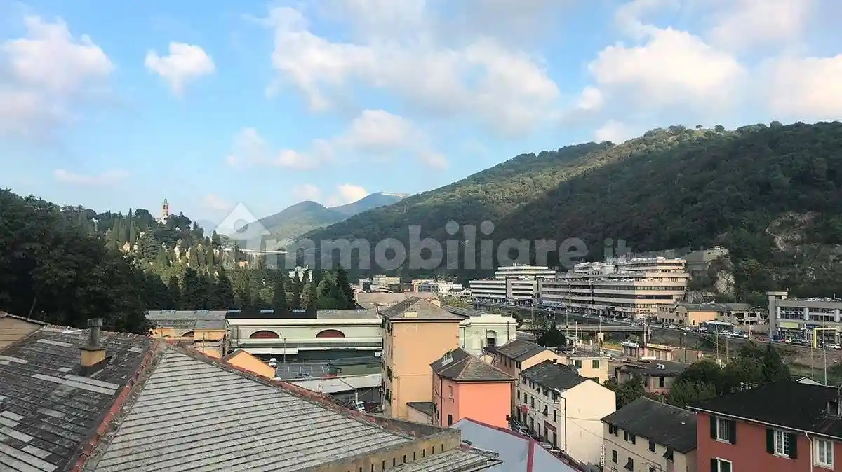 Appartamento in vendita a Genova