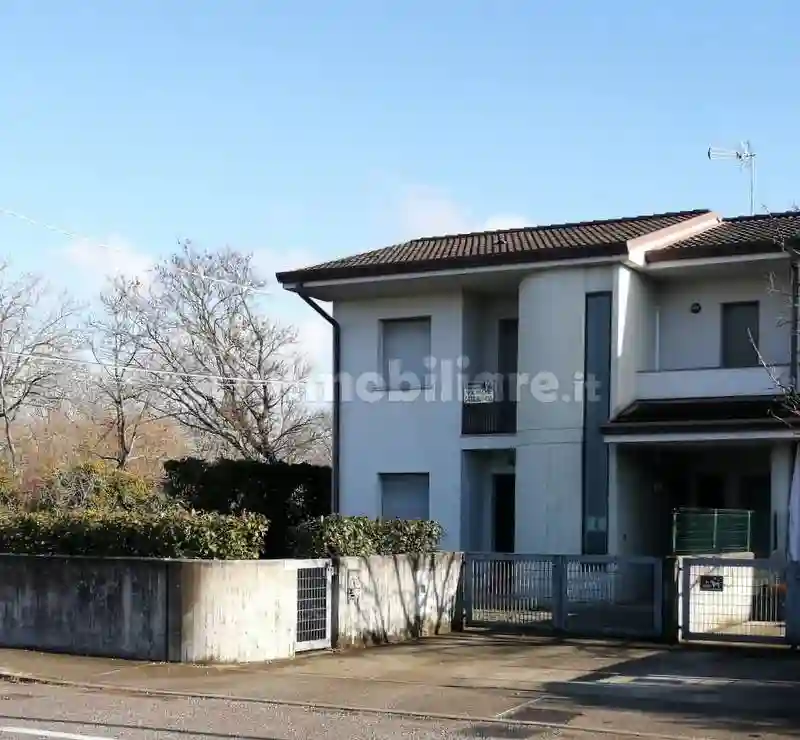 Villetta a schiera - foto 2